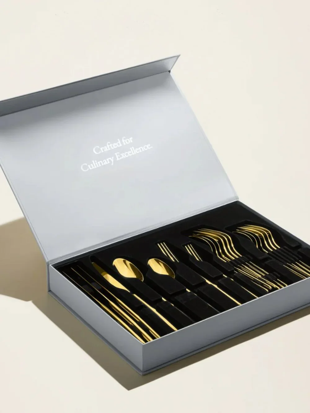 Italic Emilia Mirror 20-Piece Flatware Set - Gold